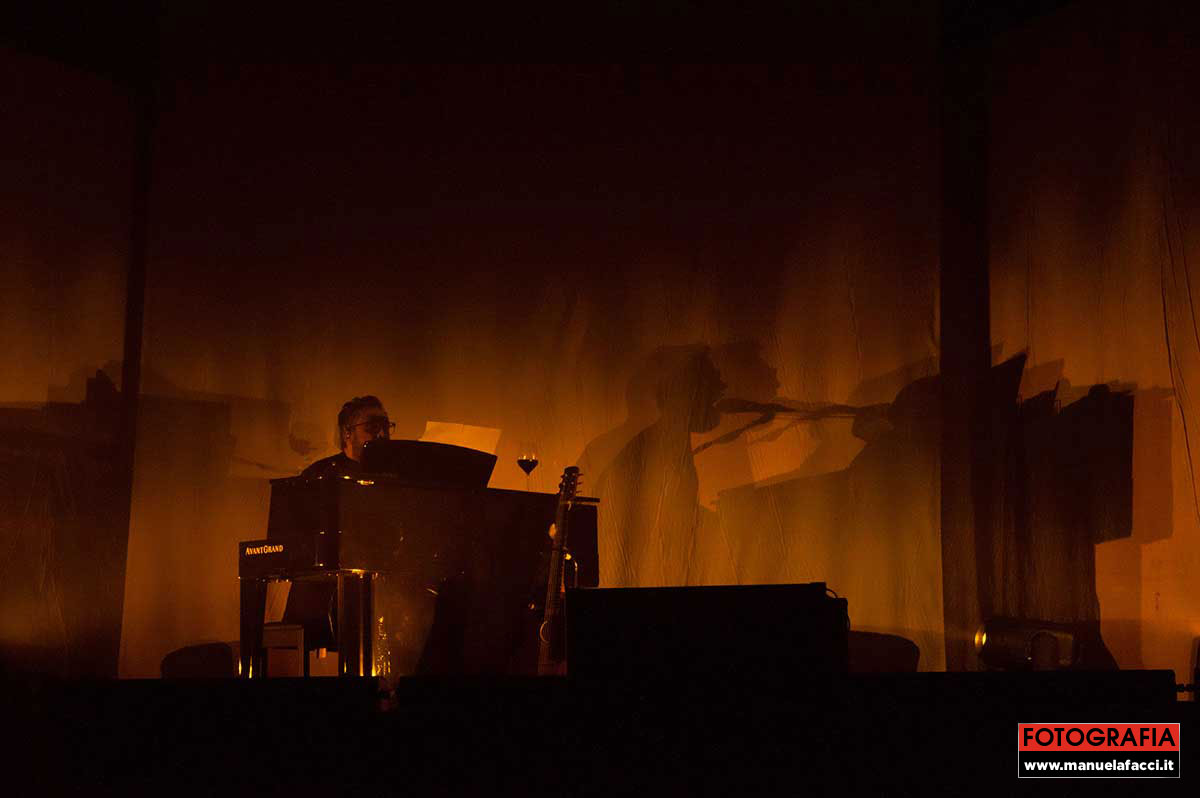 Brunori-Sas-a-teatro-03