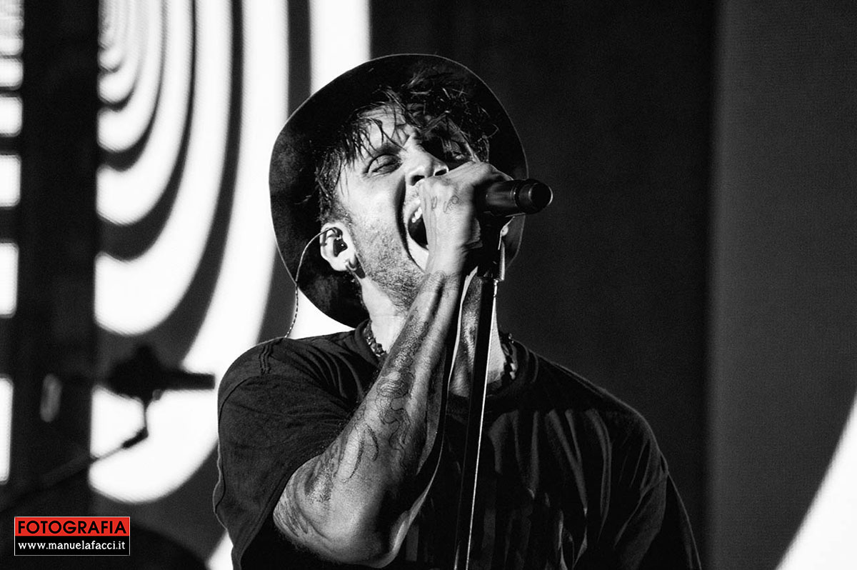 fabrizio-moro-pace-live-tour-06