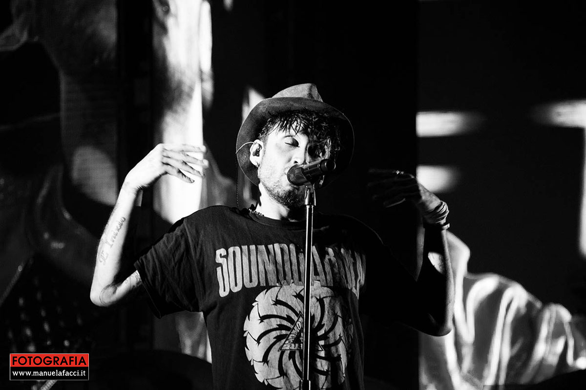 fabrizio-moro-pace-live-tour-08