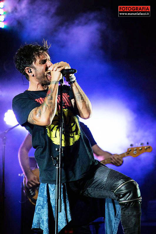 fabrizio-moro-pace-live-tour-10