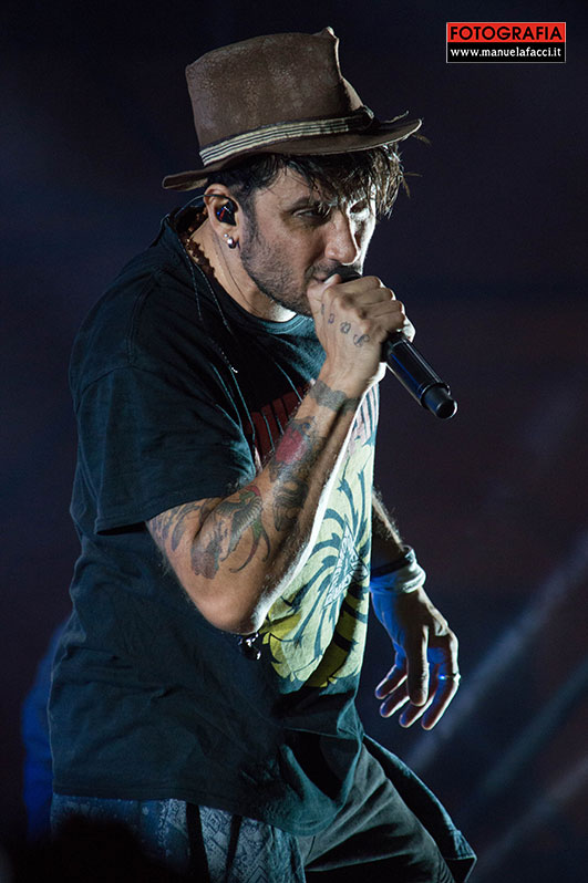 fabrizio-moro-pace-live-tour-12