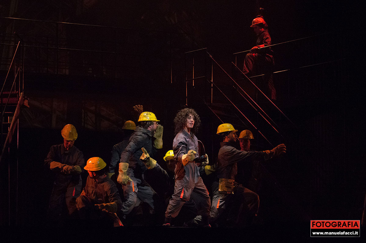 Flashdance-il-Musical-01