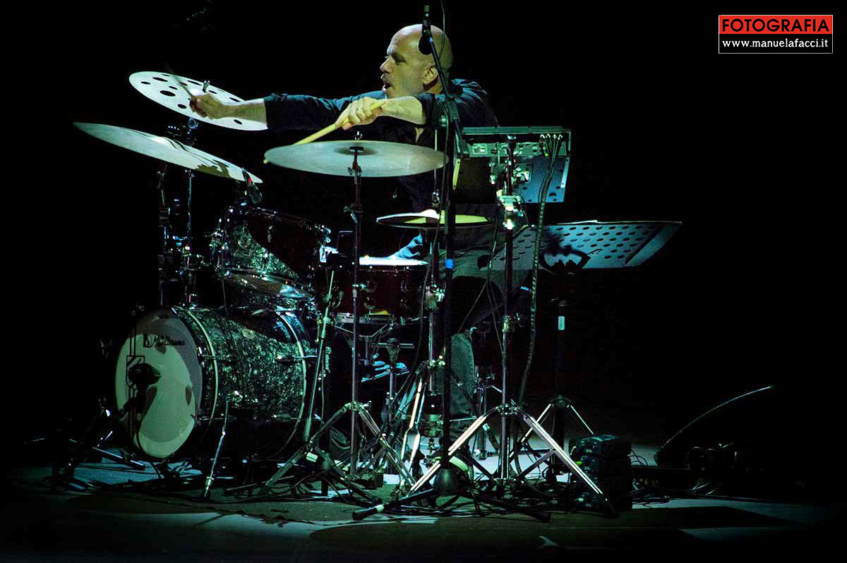 simona-molinari-12-fabio-colella-jazz-batterista