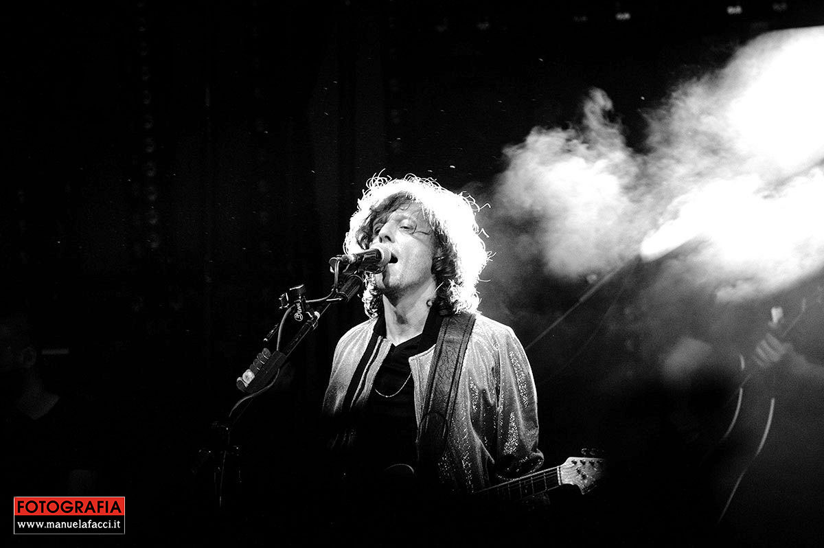 ermal-meta-non-abbiamo-armi-tour-2018-04