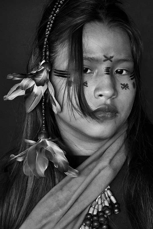 sebastiao-salgado-08-Kampa-do-Rio-Amônea-Indigenous-Territory-state-of-Acre-2016