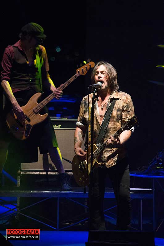 le-vibrazioni-summer-tour-2022-03