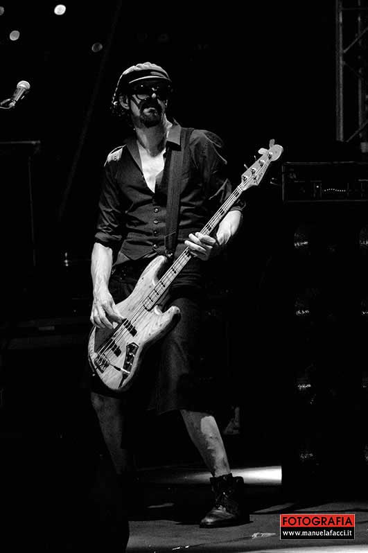 le-vibrazioni-summer-tour-2022-04