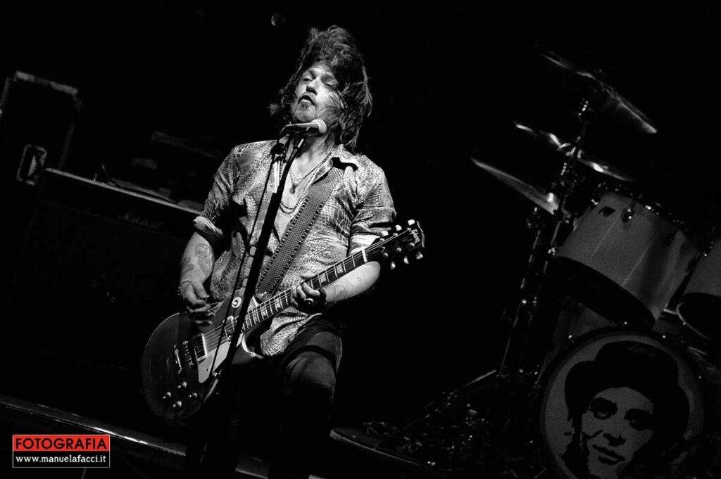 le-vibrazioni-summer-tour-2022-07