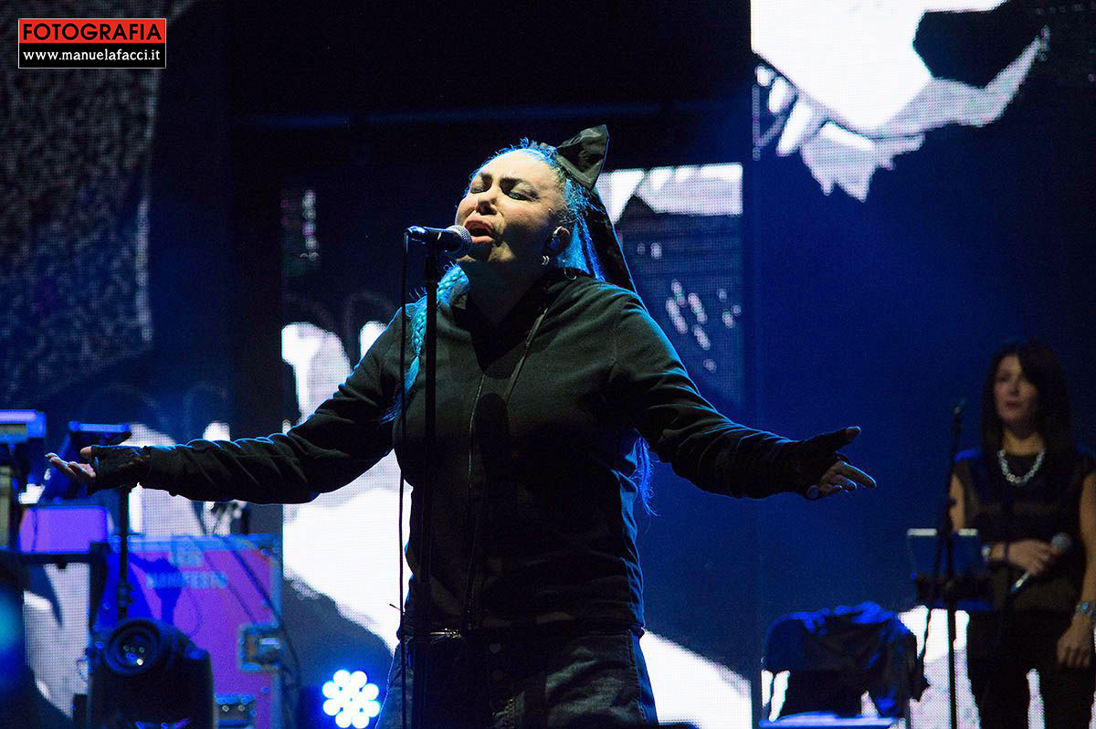 loredana-bertè-manifesto-summer-tour-2022-03