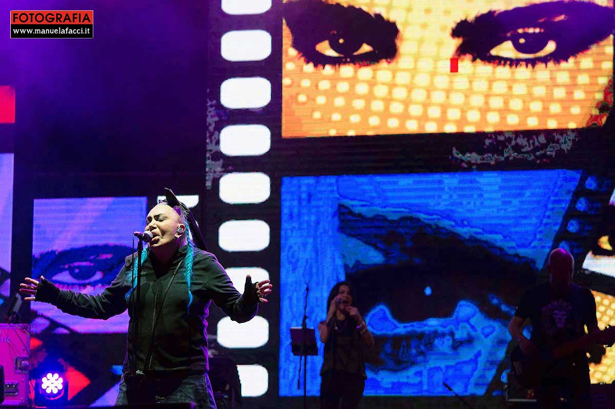 loredana-bertè-manifesto-summer-tour-2022-07