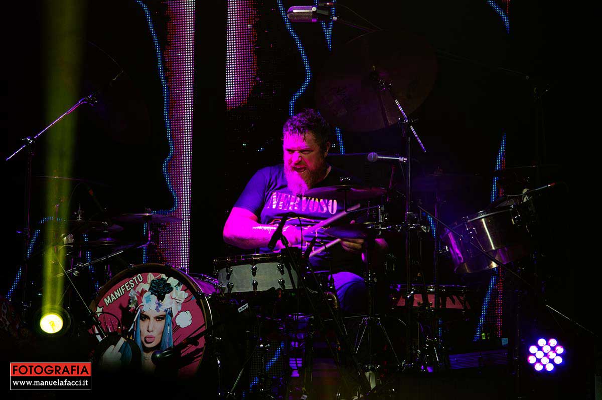 loredana-bertè-manifesto-summer-tour-2022-13
