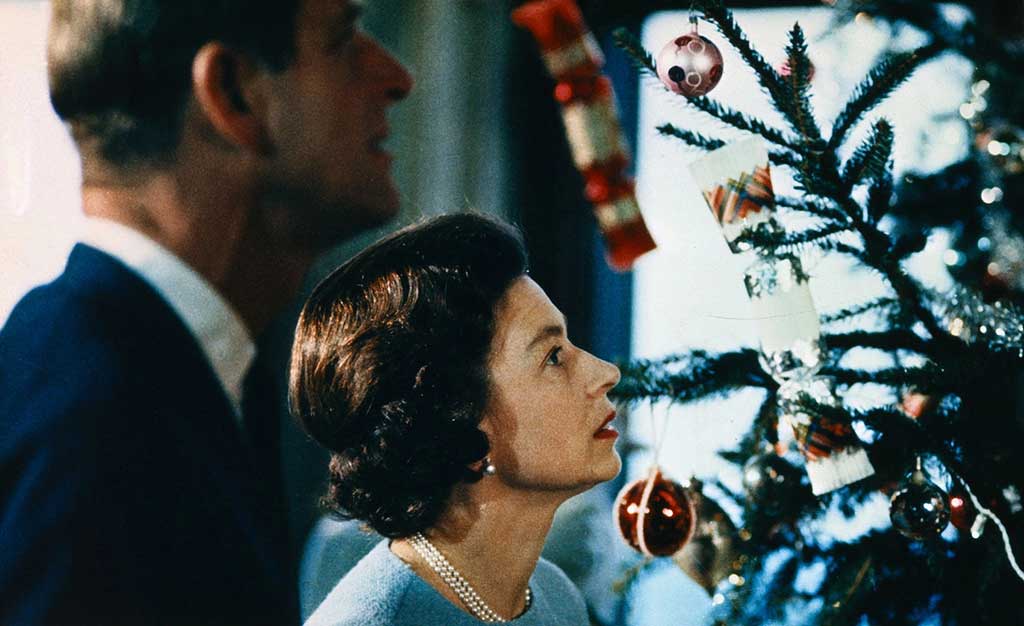 Queen-Elizabeth-II-and-Prince-Philip-Christmas-1968