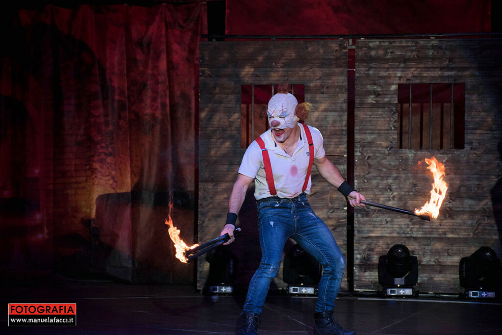 Paranormal-Circus-40