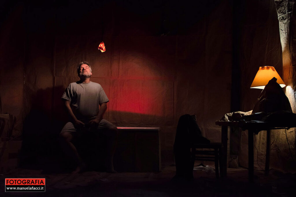 bukowski-a-night-with-hank-roberto-galano-02