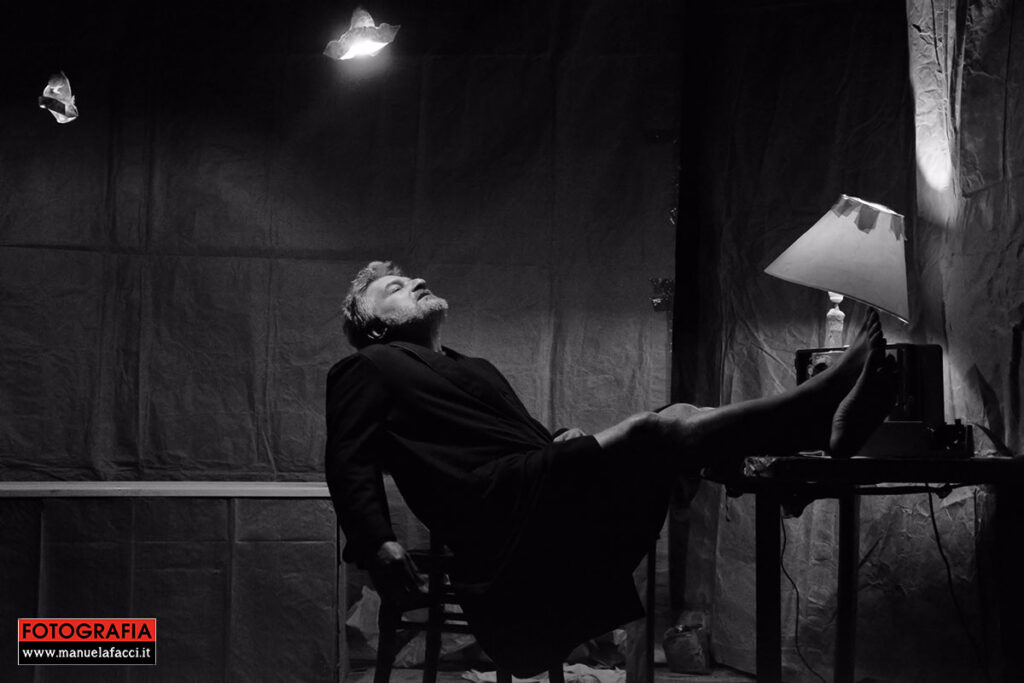 bukowski-a-night-with-hank-roberto-galano-03