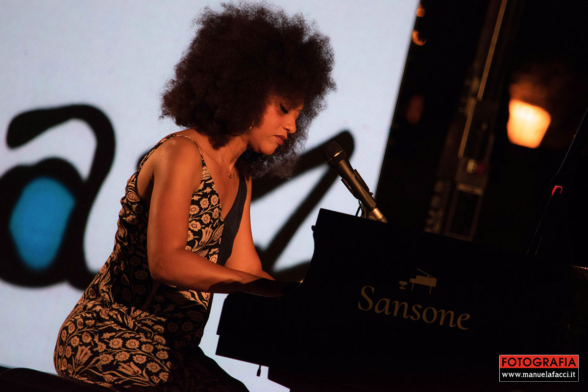 jany-mcpherson-a-long-way-tour-2024-06