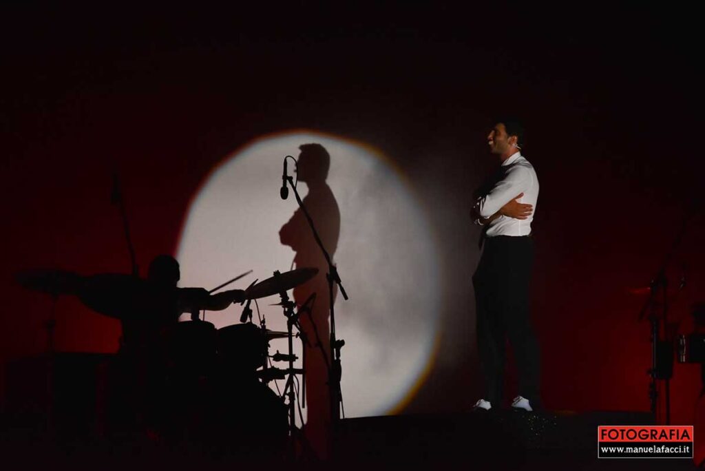 stefano-de-martino-meglio-stasera-tour-2025-04